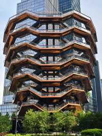 New York’s High Line: From the Big Pinecone to Little Island 🌳🏙️🍂