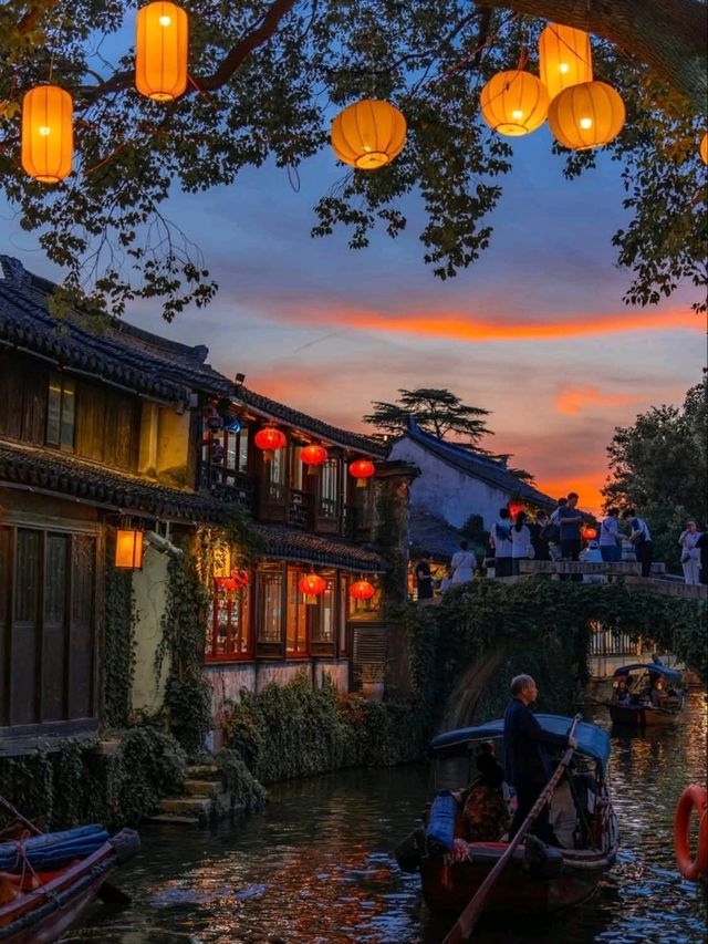 ✨Zhouzhuang at Dusk – A Dreamlike Water Town✨