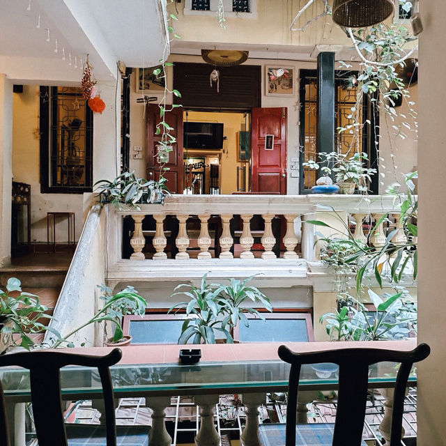 คาเฟ่แอนบาร์ในเมืองฮานอย  Nola Cafe & Bar