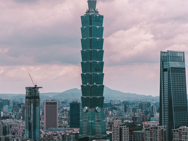 Elephant Hill: Taipei’s Stairway to the Sky Elephant Hill: Taipei’s Stairway to the Sky