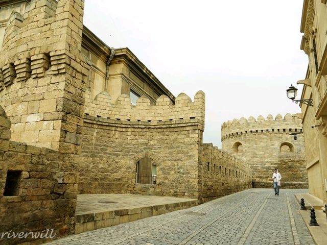 【アゼルバイジャン】世界遺産「城壁都市バクー、 シルヴァンシャー宮殿、 及び乙女の塔」