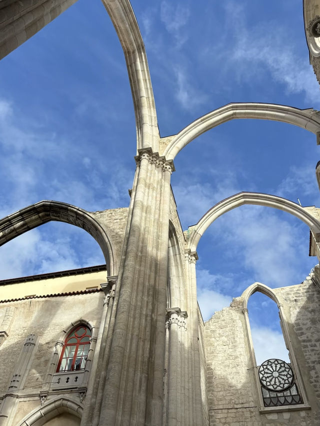 Carmo Archaeological Museum – A Historic Treasure in Lisbon