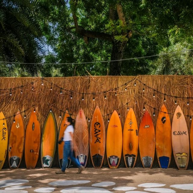 Cave Beach Club คาเฟ่ ชิลริมหาดพัทยา