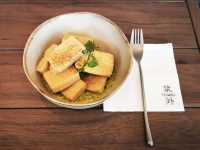 感覺非常寫意的輕食店