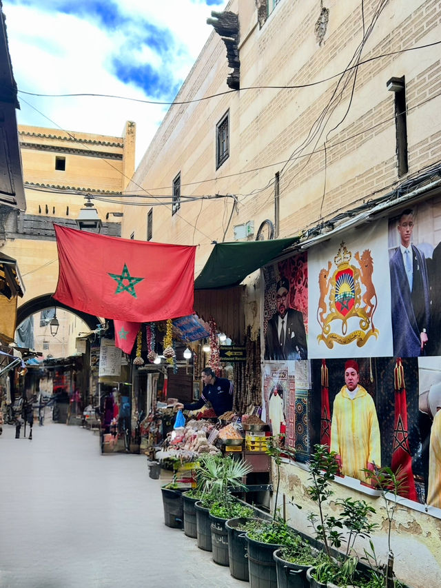 Getting Lost in Time: The Medina of Fez 🕌✨