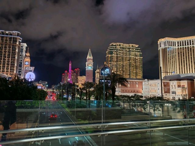 Macau at Night: Neon Dreams & Must-See Spots 🌃✨