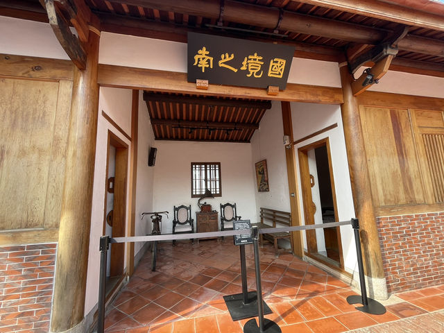 高雄鳳山|鳳儀書院—在紅瓦與書香之間,讀一座城市的記憶 📜🏛️ 高雄鳳山|鳳儀書院—在紅瓦與書香之間,讀一座城市的記憶 📜🏛️