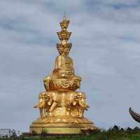 Mount Emei's Golden Summit: The Sacred Realm of Samantabhadra's Vows