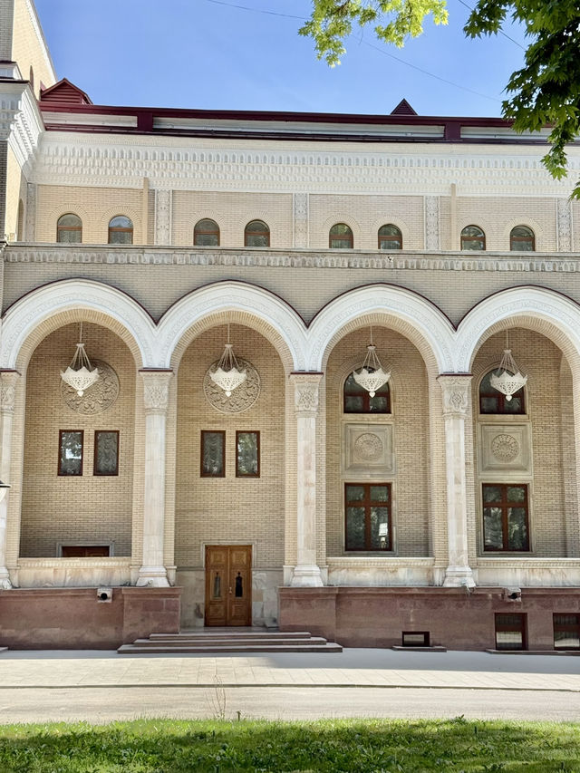 🚶‍♀️ A Weekend Walk Around Tashkent