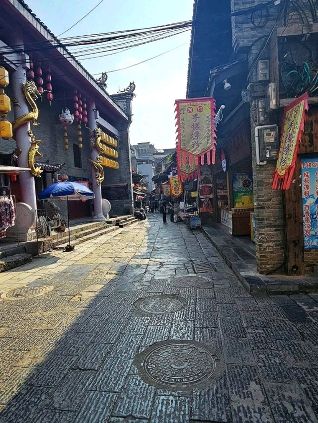 “Timeless Charm Along the Li River – Discovering Daxu Old Town”