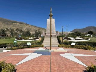Mitad del Mundo: Stand on the Equator
