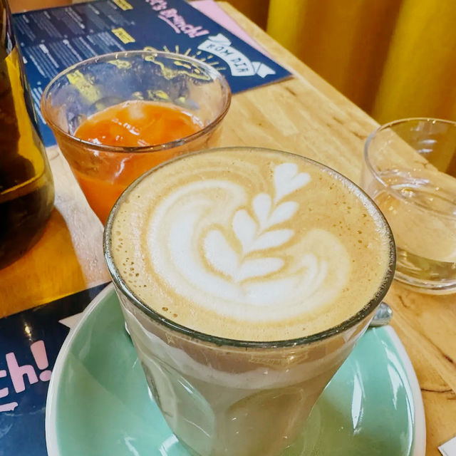 🥝 New World Brunch Royalty in De Pijp 🥝 New World Brunch Royalty in De Pijp