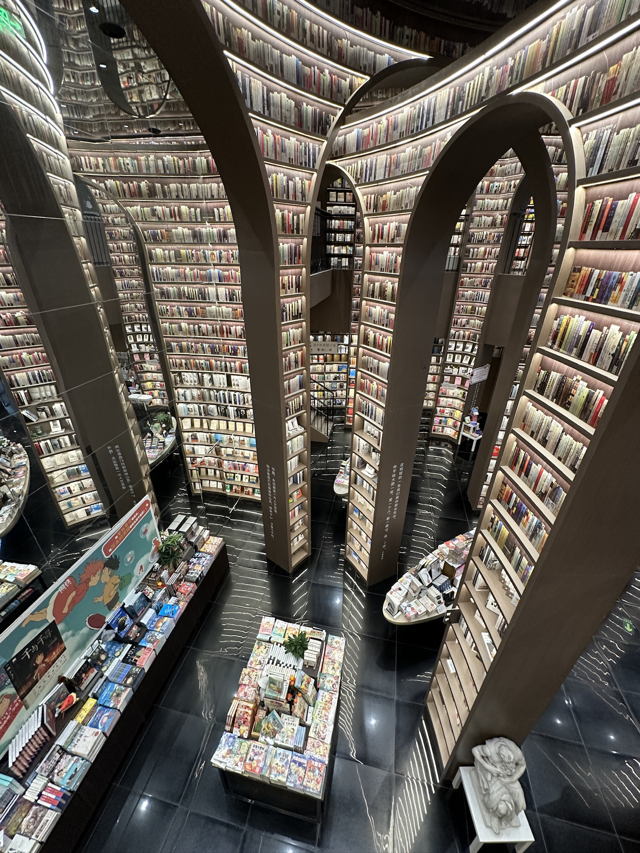 🗺️🗺️
Day 1:
Kickstart your Chengdu adventure with a stroll down Tianfu Square! Snap pics with that massive Mao statue, and dive into the city’s artsy vibes at Sichuan Museum of Fine Arts.
Day 2:
Meet the adorable giant pandas up close at Chengdu Research Base of Giant Panda Breeding (1375 Xiongmao Avenue, Chenghua District, 7:30am–6pm). Trust me, those panda babies are next-level cute 🐼💕
Day 3:
Time for some ancient feels! Explore Wuhou Shrine (231 Wuhou Temple Street, Wuhou District, 8am–6pm) and get lost in the stories of the Three Kingdoms. Step outside for Jinli Ancient Street, where you’ll chow down on street eats and shop for unique souvenirs!
Day 4:
Library lovers, this one's for you – Chengdu Library (98 Wenhua Road, Qingyang District, 9am–9pm) has gorgeous modern design and chill study nooks. Take time to soak in some culture or just grab a book and pose!
Day 5:
Chengdu’s modern side hits hard at Anshun Bridge. Catch the golden hour for unreal city + river views 🌅. At night, the city lights are super dreamy!
Day 6:
Take a nature break at People’s Park (12 Shaocheng Road, Qingyang District, 6am–10pm). Sip traditional tea in cozy teahouses and watch locals play mahjong. Sooo good for low-key vibes 🍵👵
Day 7:
Into architecture? Snap close-ups at the super sleek Sichuan Science Museum and the historic Du Fu Thatched Cottage (37 Qinghua Road, Qingyang District, 8am–6pm).
Day 8:
Rainy day? NO PROBLEM – perfect excuse to chill indoors at Chunxi Road’s endless shopping options and cozy cafés.
📍📍 Must-Visit Attractions
- Chengdu Research Base of Giant Panda Breeding
- Wuhou Shrine & Jinli Ancient Street
- Du Fu Thatched Cottage
- Anshun Bridge
- Sichuan Science Museum
- People’s Park
- Chunxi Road
🥘🥘 Must-Try Food
- Hotpot ALL DAY at Shizilou Hotpot (136 Middle Renmin Road, 11am–2am)
- Mapo Tofu at Chen Mapo Tofu (197 West Yulong Street, 10am–9pm)
- Dan Dan Noodles at Long Chao Shou (8 Chunxi Road, 10am–10pm)
🏠🏠 Accommodation
1. Rayfont Hotel & Apartment Chengdu (No. 13 Ziwei West Road, High-tech Zone)
2. Xiyue Lanting Holiday Apartment (Chengdu Tianfu Square Branch, No. 66 West Shuncheng Street, Qingyang District)
📷📷 Photo Spots
- Sculpture under open sky with ancient buildings: Jinli Ancient Street & Wuhou Shrine combo hits different on sunny days! 📸🌤️
- Modern library & close-up shots: Chengdu Library is nspoGoals (especially with cloudy weather vibes)
- Dreamy night shots: Anshun Bridge and riverfront glows! 🏙️✨
📣📣
Chengdu is the ultimate mix of heritage, city life, and chill vibes. The food is mindblowing, the architecture serves looks, and photo ops are 🔥. Pack your comfiest sneaks, get your foodie game ON, and don’t forget pandas are waiting for you!
Ready to book your trip? Check all your Chengdu plans on trip.com for the best deals and easy peasy travel vibes!