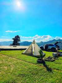 "ผาสามเส้าแคมป์" แม่แตง เชียงใหม่