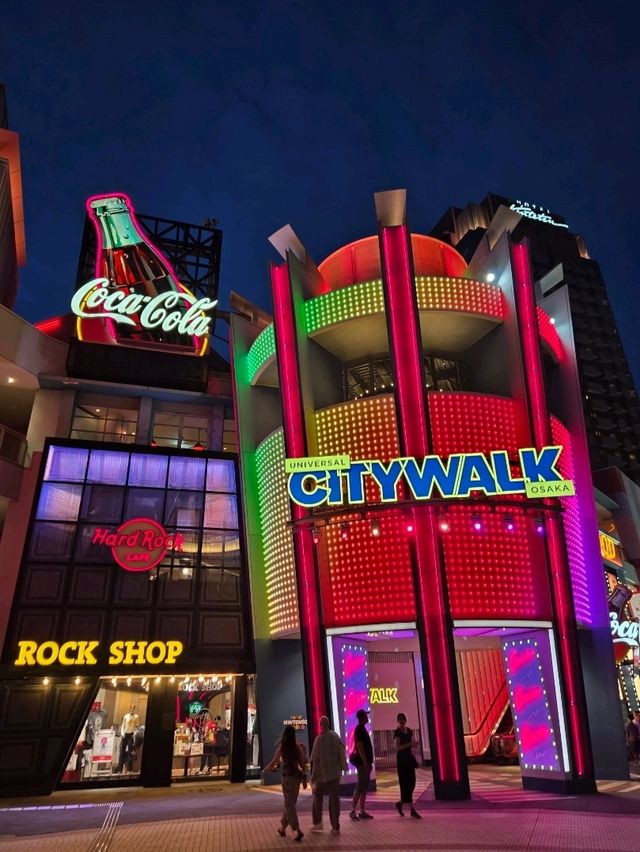 Universal Nights🌙