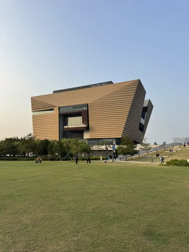 A stark contrast to the British Museum: Ancient Egyptian Artifacts Exhibition at the Hong Kong Palace Museum!