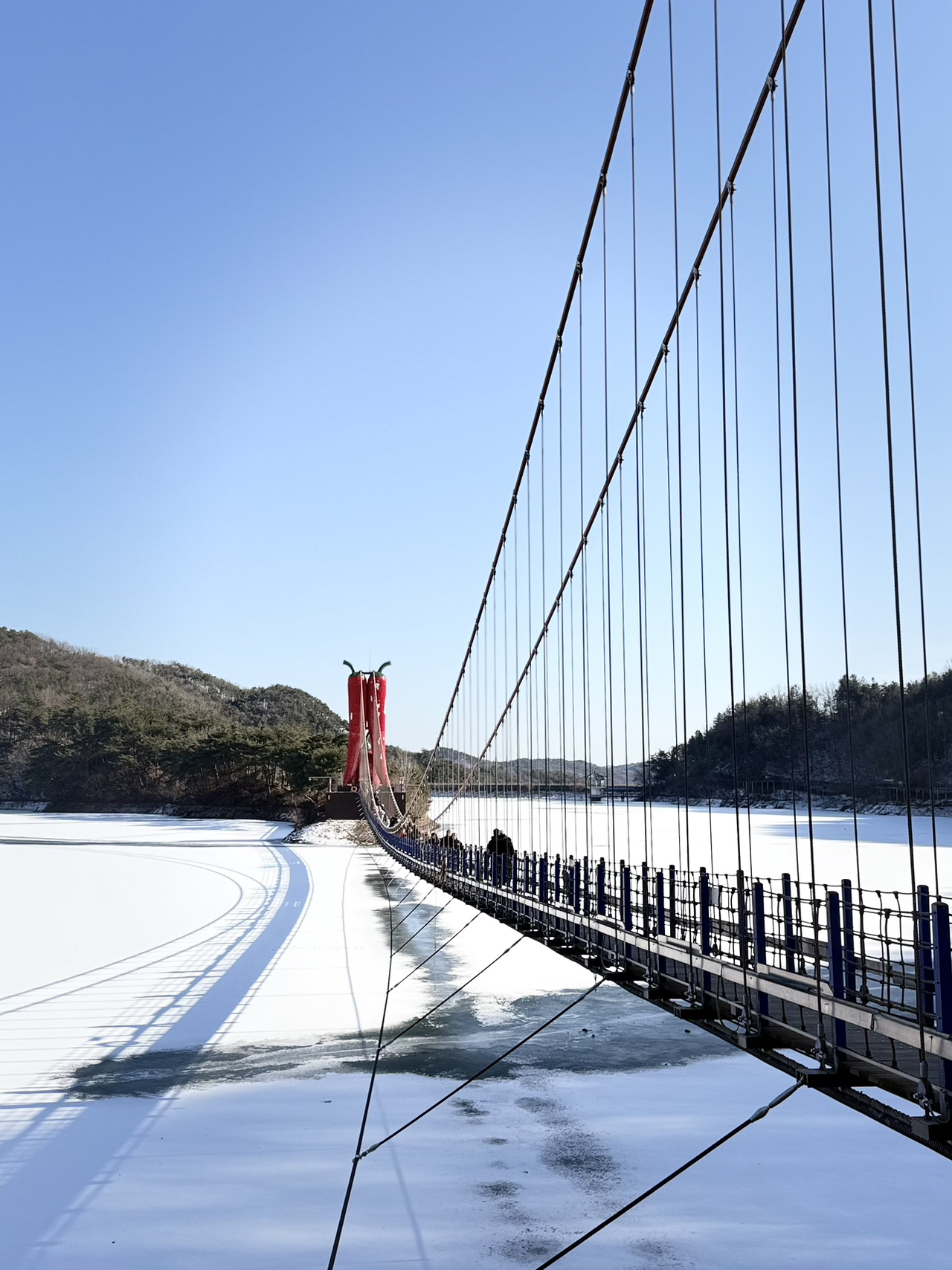 Winter Bridge Walk❄️ 