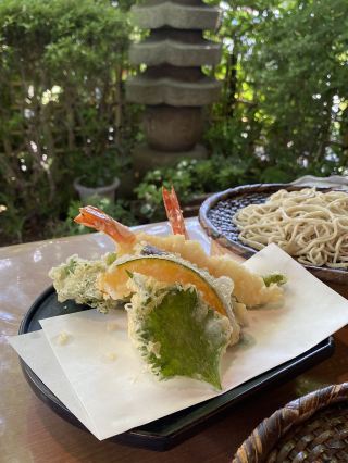 [Tokyo] Sightseeing and Snacking at Jindaiji Temple: A Half-Day Itinerary at a Tokyo Power Spot.