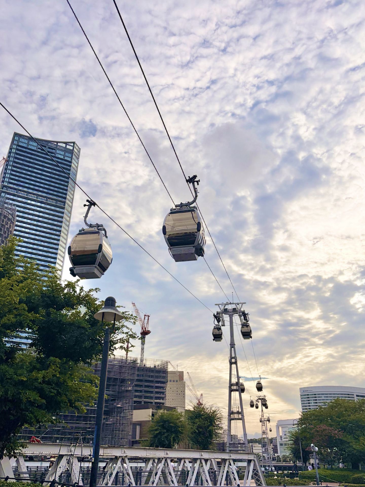 [Yokohama, Sakuragicho] Dạo bước trên không trung, ngắm nhìn trung tâm thành phố?! Trải nghiệm cách khám phá Minato Mirai hoàn toàn mới trong khoang lái.