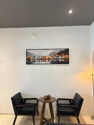 520 BAR Brew & Grill: A Trendy New Fusion Cafe in Yala.