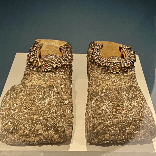SHOES - PAST, PRESENT and FUTURE