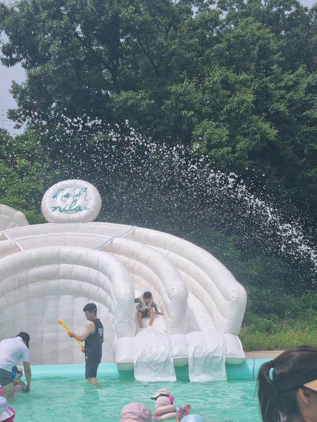 물놀이와 함께 카페데이트