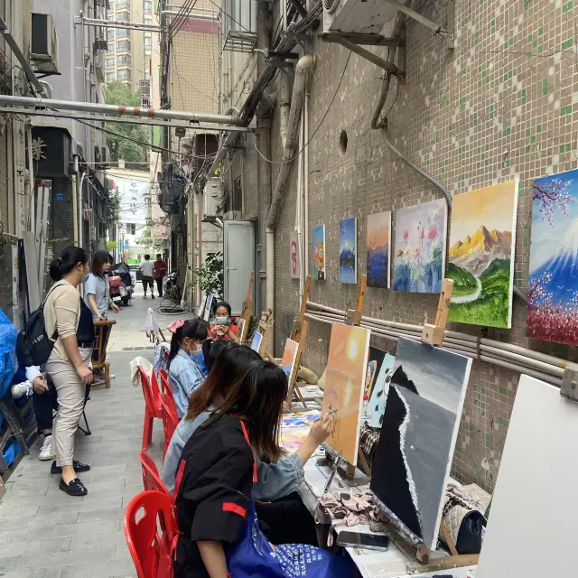 The best place to get art in Shenzhen!