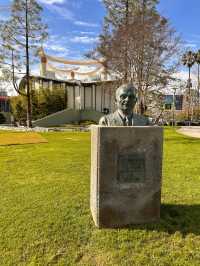 A beautiful park in Miracle Mile 