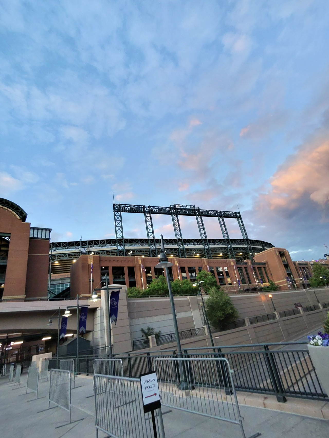 Monday night, Rockies let’s GO