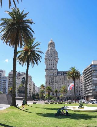 Palacio Salvo: The architectural heart of Montevideo, a walk through Plaza Independencia