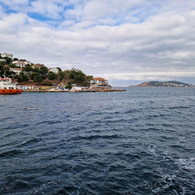 🌴🏝️ Explore the Hidden Gem of Istanbul: Burgazada Island! 🌊✨


