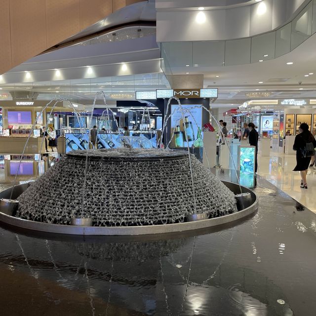 💼 come for a ride in the mall! 