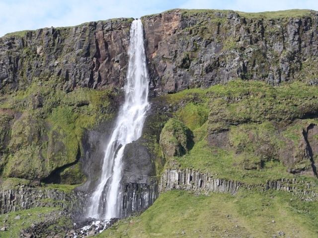 Bjarnarfoss Waterfall 🇮🇸