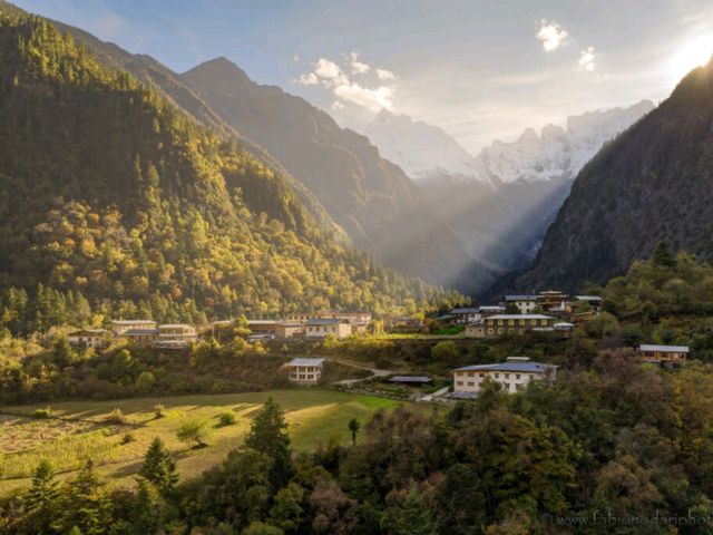 Travel Guide to Yubeng
