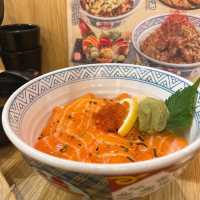 平民價🔥日本屋台丼飯刺身，激高質~