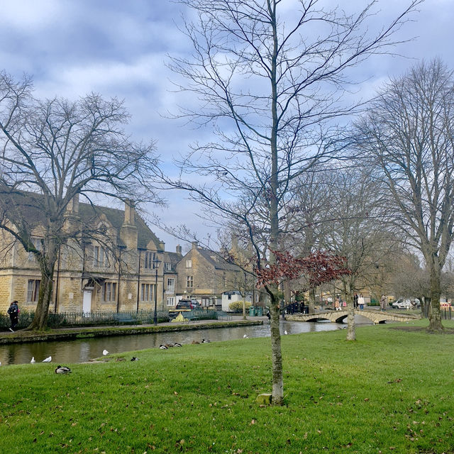 Wonderous Burton-on-the-Water