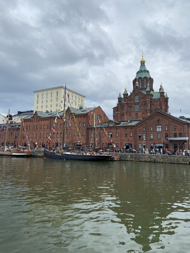 A Day in Suomenlinna: History, Sea Breeze & Summer Strolls 🇫🇮☀️