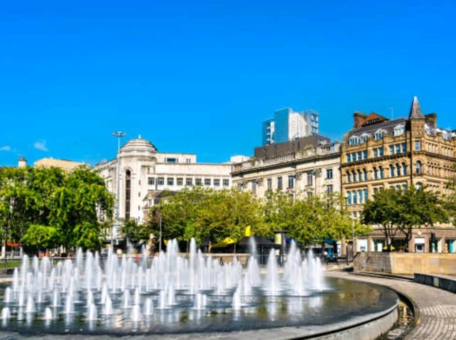 Enjoy the stunning natural parks @ Manchester!