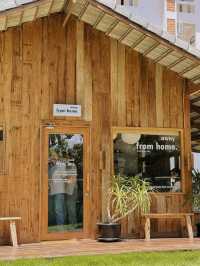 Away From Home คาเฟ่น้องใหม่ใจกลางขอนแก่น