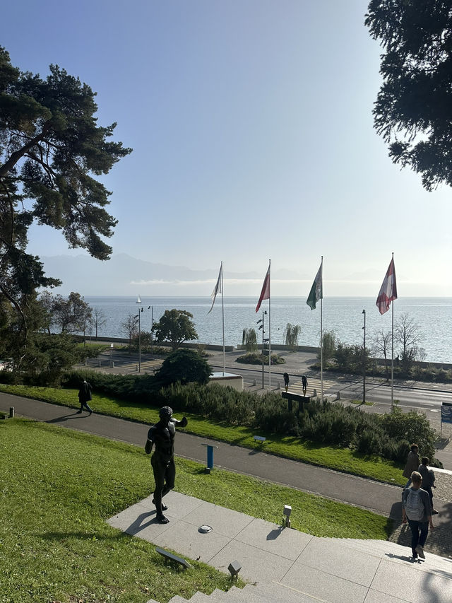 BEAUTIFUL LAUSANNE BY DAY, MYSTERIOUS BY NIGHT 