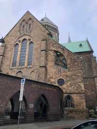 🎃 Halloween Magic in Bremen: Spooky Sights & Thrills to Do! 🧙♀️🦇