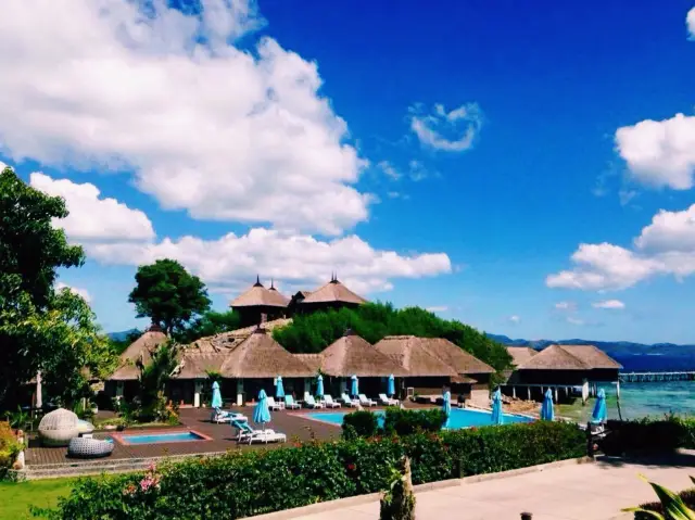 Huma Island Resort & Spa: สวรรค์ที่ซ่อนเร้นของโครอน! 🏝️