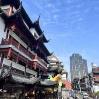 Sightseeing in Shanghai!
