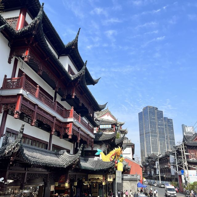 Sightseeing in Shanghai!