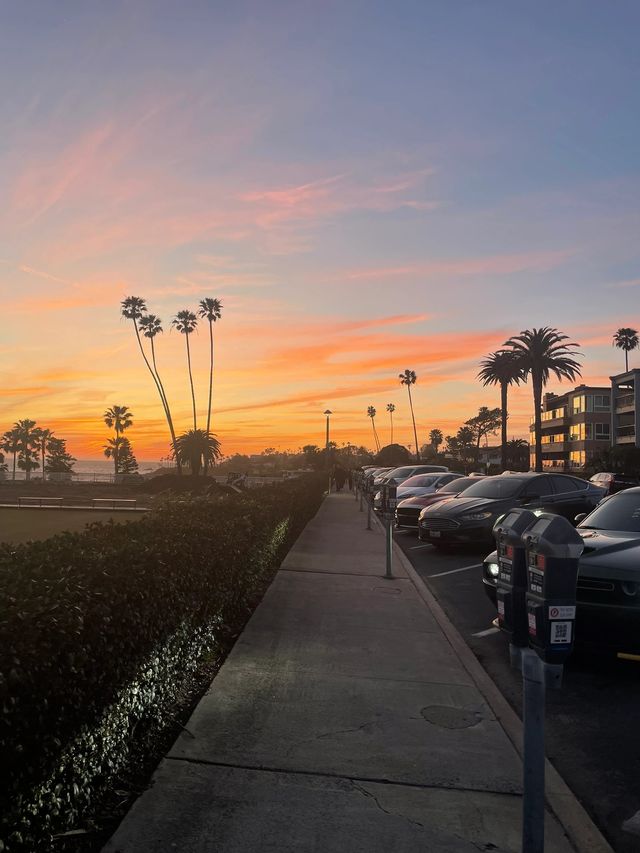 Another wealthy neighborhood, beautiful! Laguna Beach near Irvine, California.