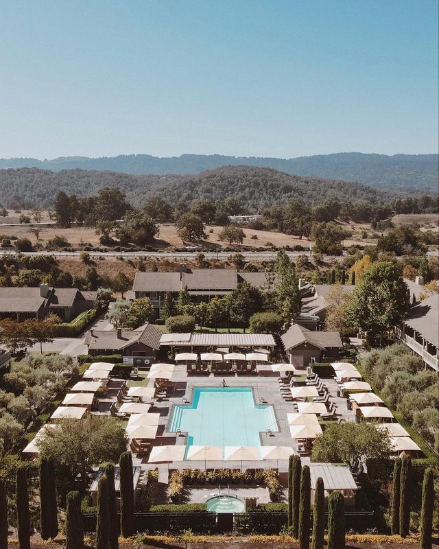 Rosewood Sand Hill: Basking in the Elegance of California's Sunset