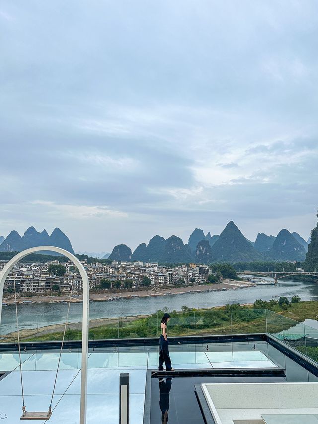 陽朔首家太空主題🌗住進天空之境與灕江對望