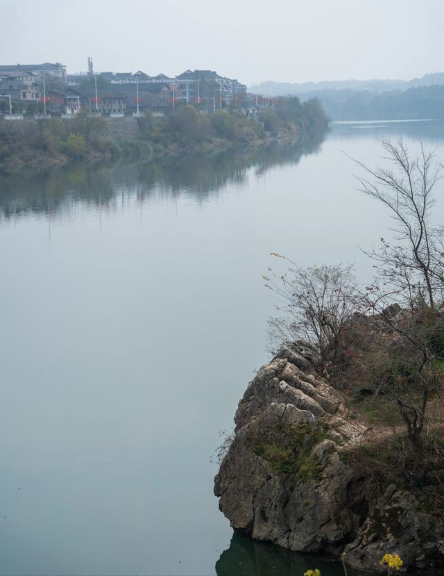 沿著瀟水，彷彿穿越千年