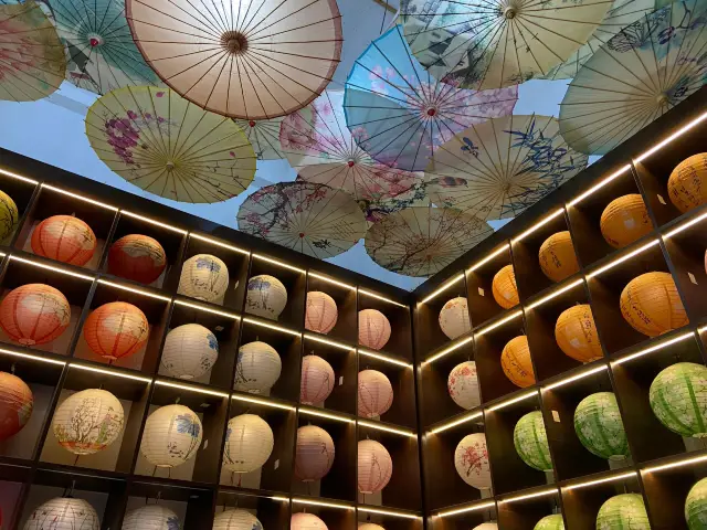 Experience a unique stroll through the ancient town at the Tongmeng Ancient Town Yuanjia Village