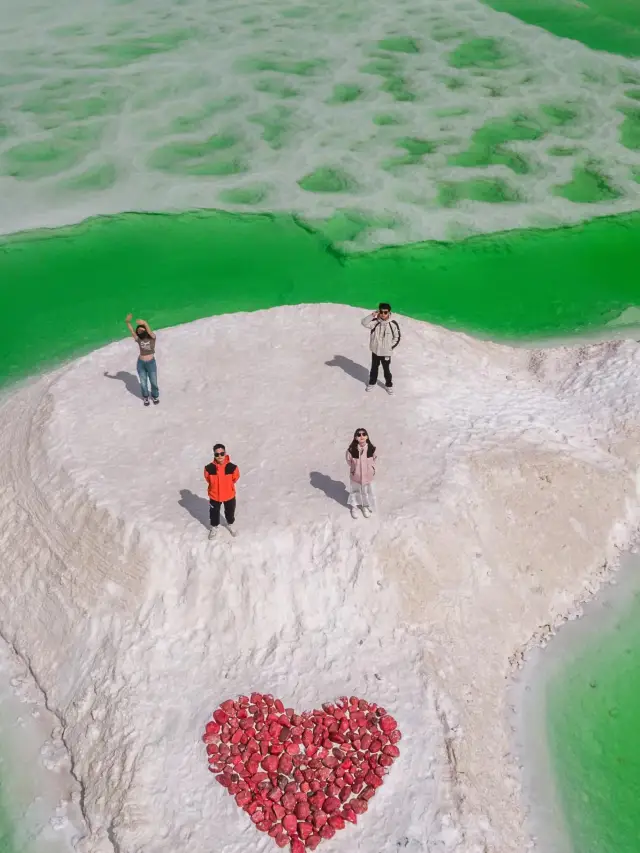 打卡茫崖翡翠湖